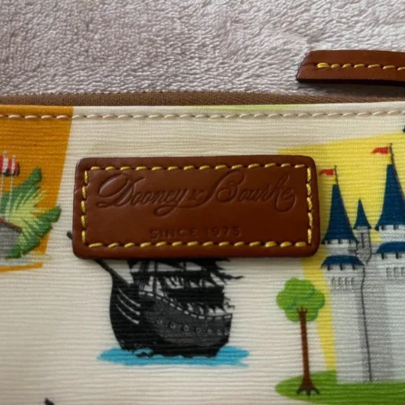 Disney Dooney & Bourke Crossbody Bag - Picture 7 of 12